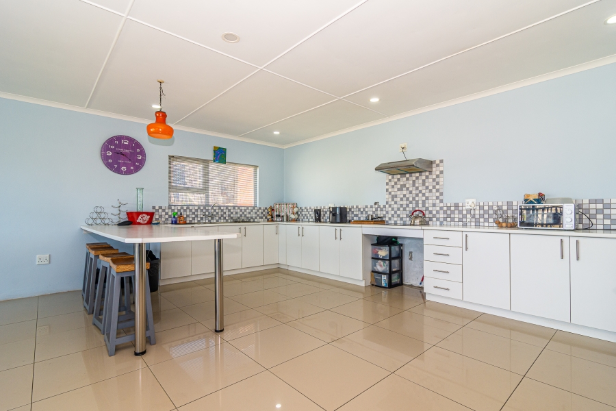 4 Bedroom Property for Sale in Pearly Beach Western Cape